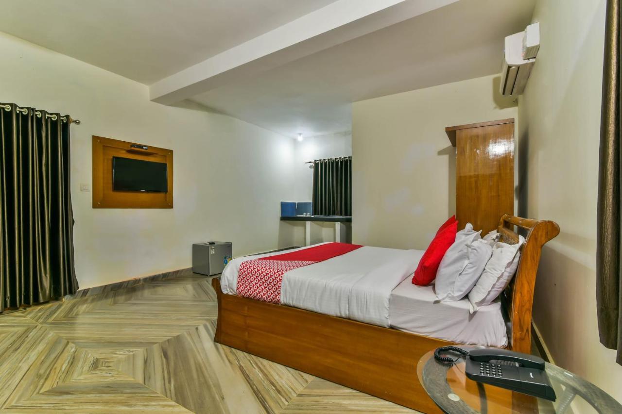 Hotel Collection O 15487 Ashoka King à Mandrem Extérieur photo